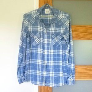 American Eagle Outfitters Vintage Boyfriend Button Down Shirt